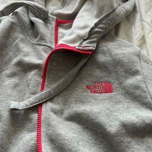 Brand new. No tags lightweight NorthFace Women’s hoodie.